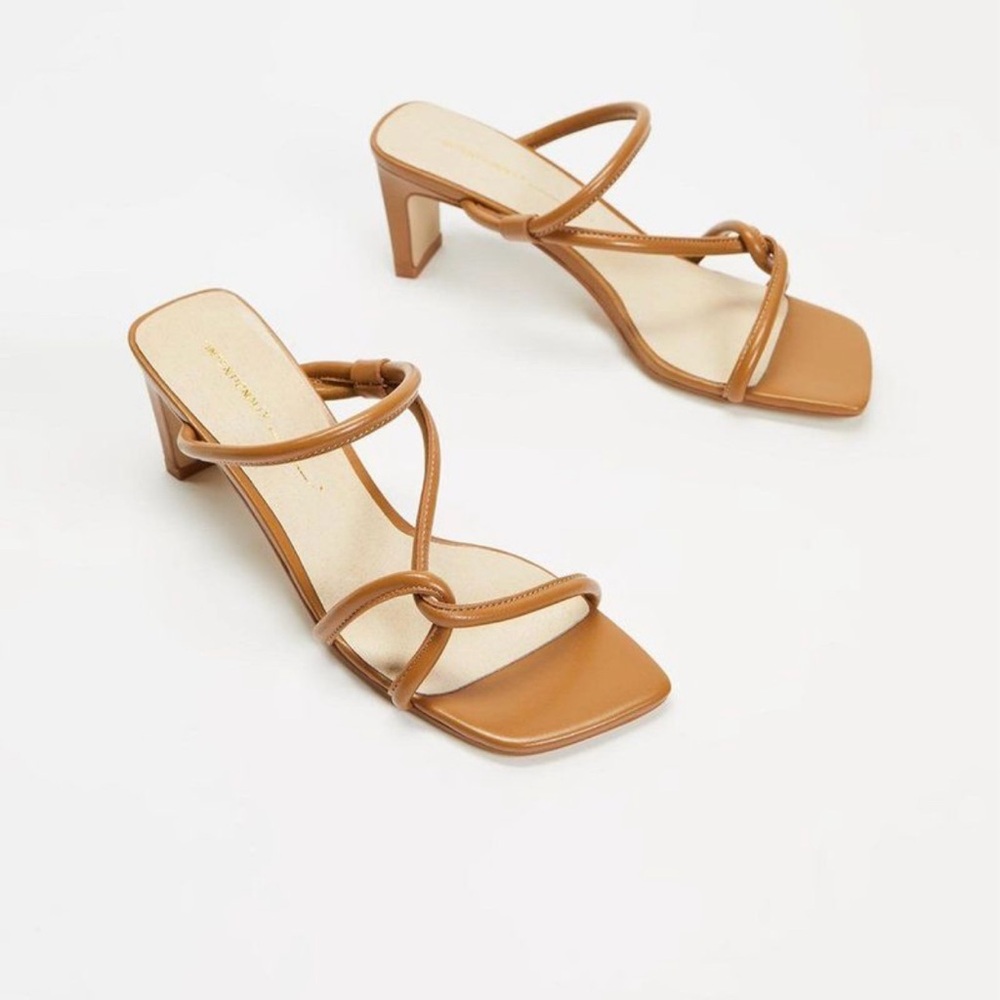Intentionally Blank Willow Heels – Tan | Size 7.5 | VGUC